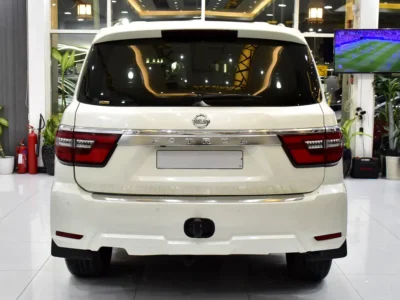 2015 Nissan Patrol LE Platinum City 8 Cylinders Petrol Engine White Tan SUV GCC Specs