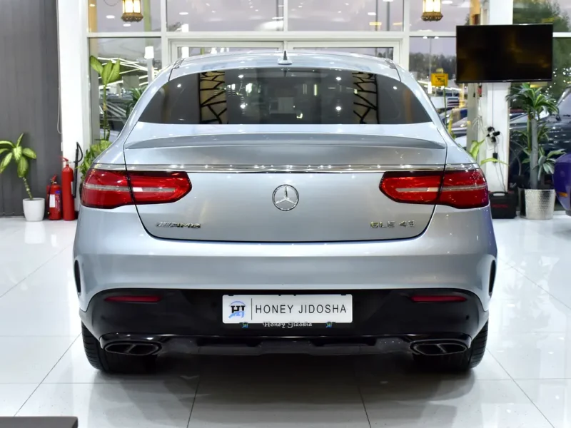 2018 Mercedes-Benz GLE-Class GLE 43 AMG 6 Cylinders Petrol Engine Silver Black SUV GCC