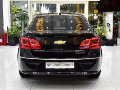 2016 Chevrolet Cruze LT Premium 4 Cylinders Petrol Engine Black Tan Sedan GCC Specs