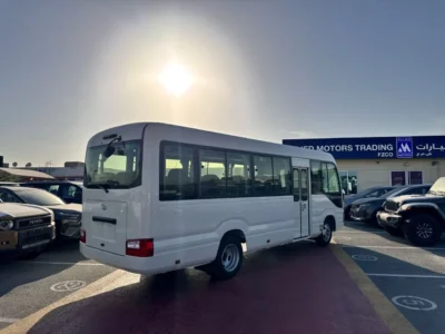 2026 TOYOTA COASTER HIROOF 4.0L DIESEL M/T 22 SEATER White Grey BUS GCC Specs