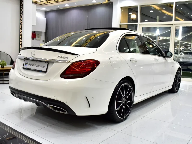 2019 Mercedes-Benz C-Class C200 4 Cylinders Petrol Engine White Tan Sedan GCC Specs