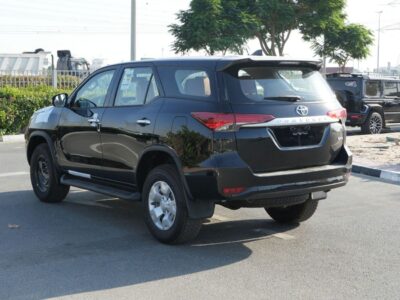 2026 TOYOTA FORTUNER 2.7L E1 BASIC 4 Cylinders Petrol Engine Black Tan SUV GCC