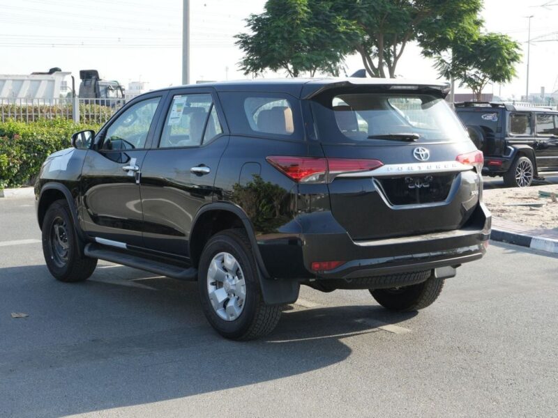 2026 TOYOTA FORTUNER 2.7L E1 BASIC 4 Cylinders Petrol Engine Black Tan SUV GCC