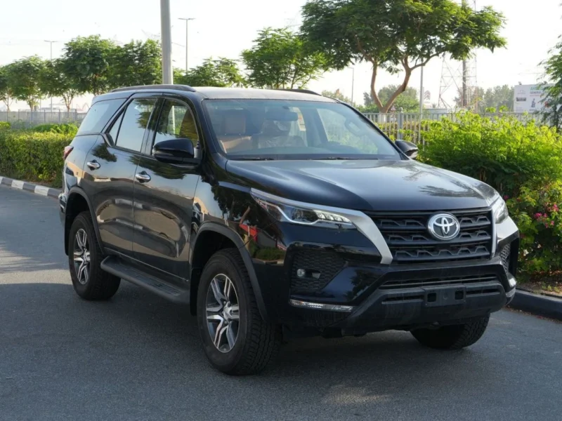 2026 TOYOTA FORTUNER EXR 4X4 2.7L PETROL V4 Engine AT Black Tan SUV GCC Specs