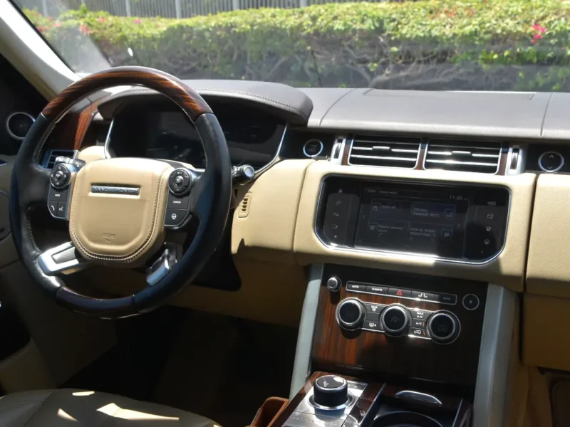 2016 Land Rover Range Rover HSE 6 Cylinders Petrol Engine White Beige SUV GCC Specs