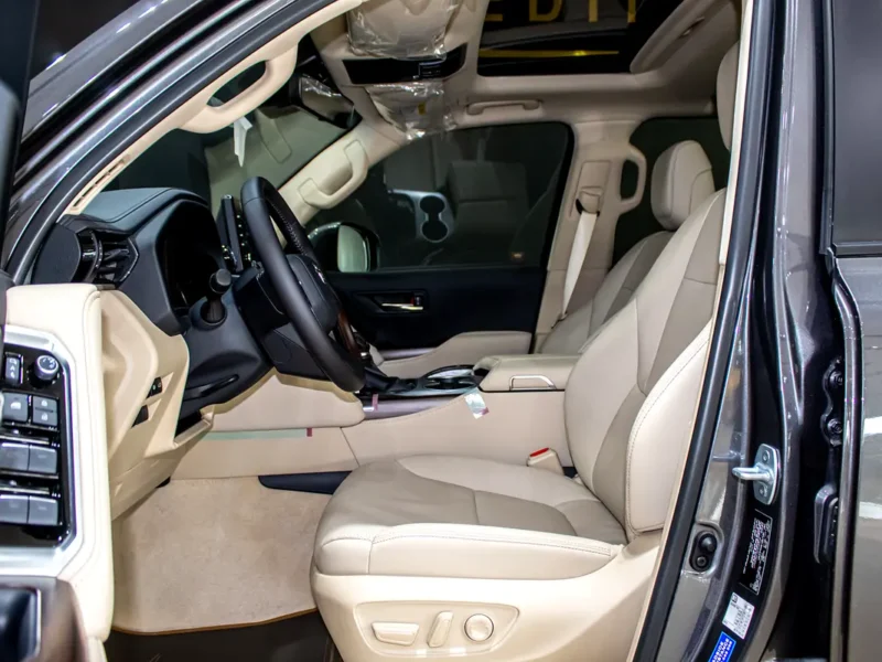 2023 Toyota Land Cruiser GXR 6 Cylinders Petrol Engine Grey Beige SUV GCC Specs
