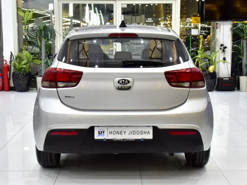2021 Kia Rio EX 4 Cylinders Petrol Engine Silver Beige Sedan GCC Specs Automatic