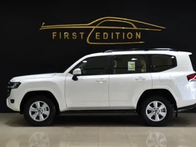 2023 Toyota Land Cruiser EXR 6 Cylinders Petrol Engine White Beige SUV GCC Specs Full Option