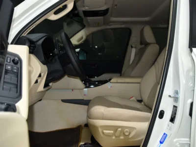 2023 Toyota Land Cruiser EXR 6 Cylinders Petrol Engine White Beige SUV GCC Specs Full Option