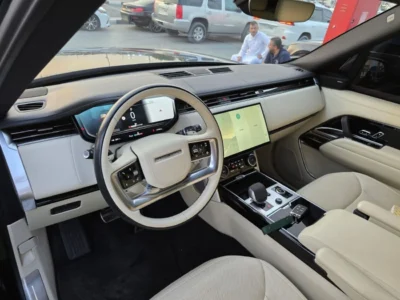 2023 Land Rover Range Rover AUTOBIOGRAPHY P530 SE 4.4L 8 Cylinders Black White SUV
