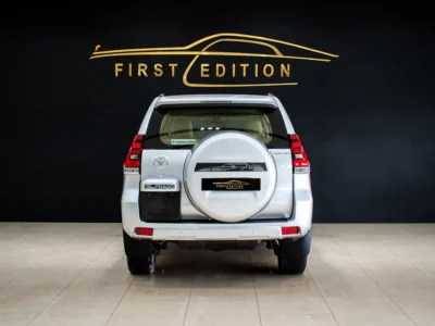 2023 Toyota Prado Limited 6 Cylinders petrol Engine Silver Beige SUV GCC Specs Automatic