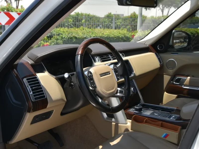 2016 Land Rover Range Rover HSE 6 Cylinders Petrol Engine White Beige SUV GCC Specs