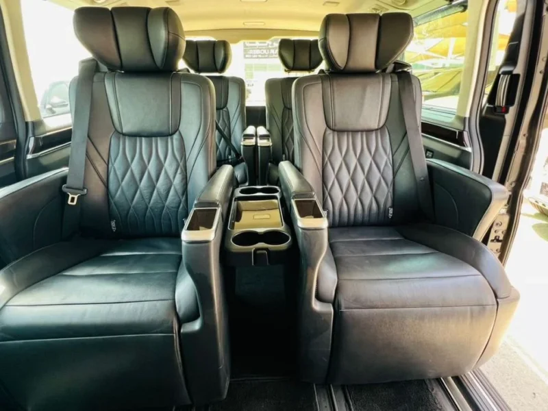 2024 TOYOTA GRANVIA 3.5 Litres V6 Petrol Engine Black Van Premium GCC Specs