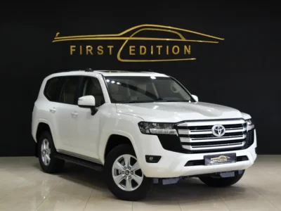 2023 Toyota Land Cruiser EXR 6 Cylinders Petrol Engine White Beige SUV GCC Specs Full Option