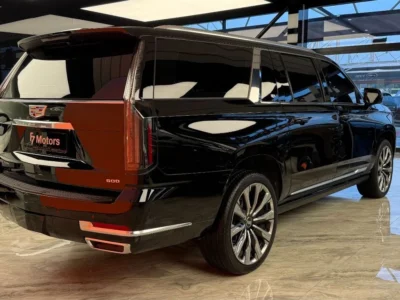 2025 Cadillac Escalade 600 6.2 Litres 8 Cylinders Petrol Engine Black White SUV GCC Specs