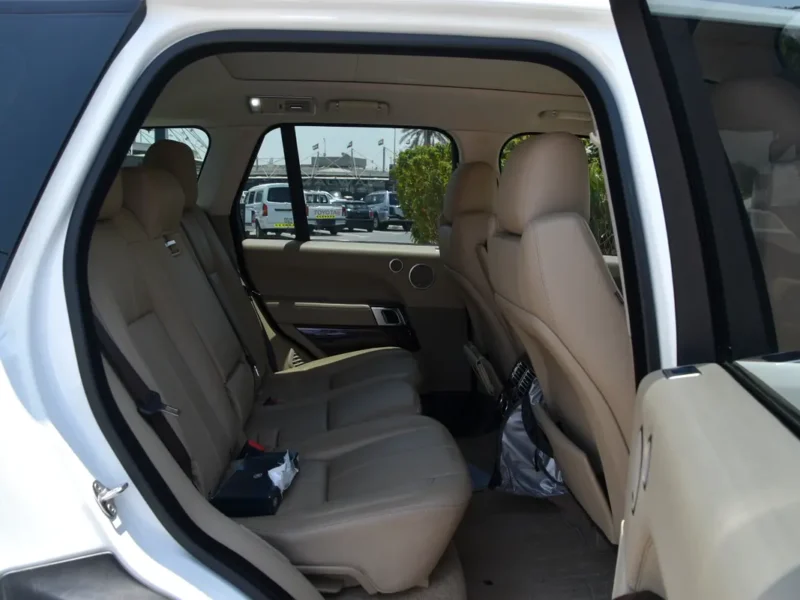 2016 Land Rover Range Rover HSE 6 Cylinders Petrol Engine White Beige SUV GCC Specs