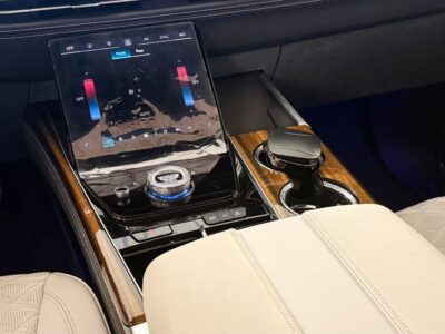 2025 Cadillac Escalade 600 6.2 Litres 8 Cylinders Petrol Engine Black White SUV GCC Specs
