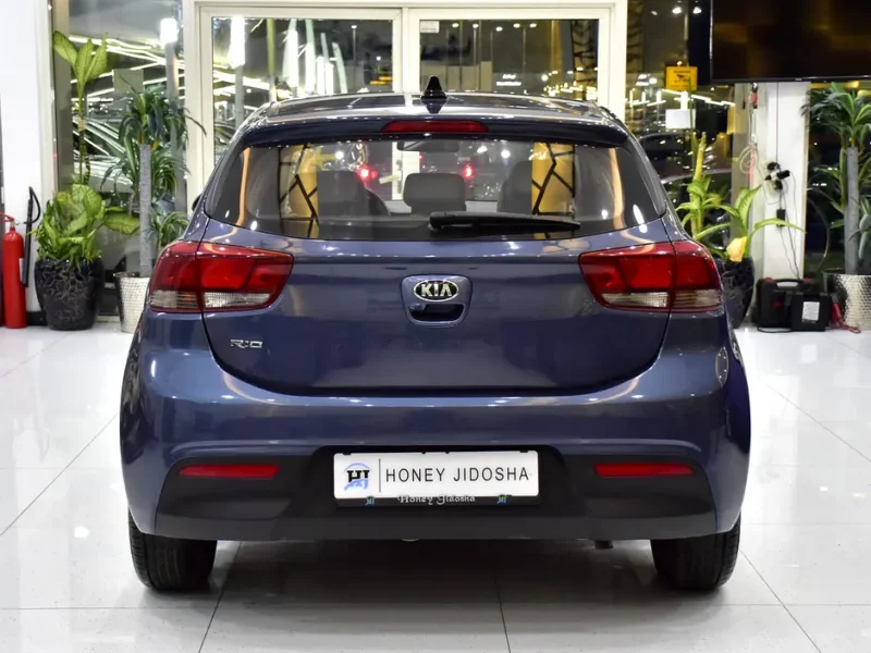 2021 Kia Rio EX 4 Cylinders Petrol Engine Blue Beige Sedan GCC Specs Automatic