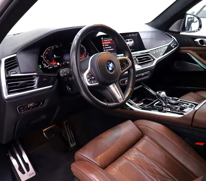 2019 BMW X7 xDrive50i M Sport 4.4L V8 TwinPower Turbo Engine White Brown SUV GCC Specs