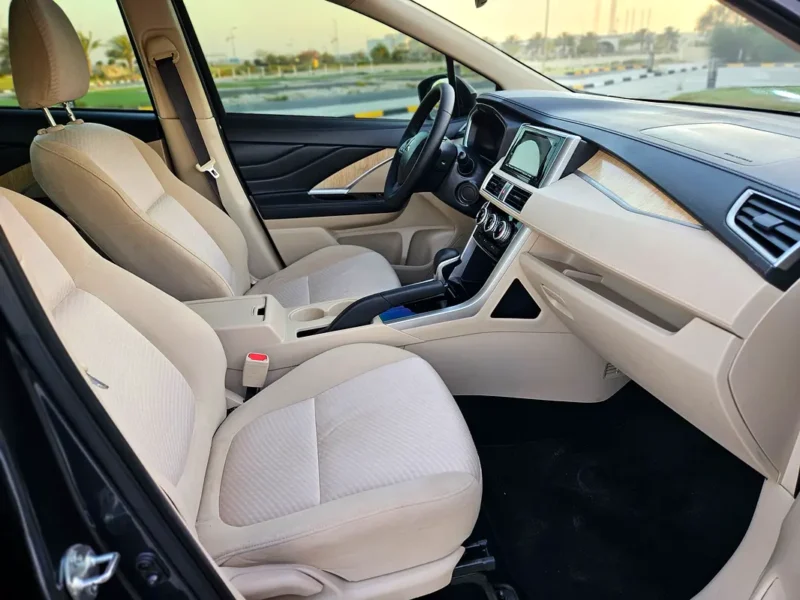 2022 Mitsubishi Xpander GLX 1.5 Litres 4 Cylinders Petrol Engine Grey Beige SUV GCC Specs