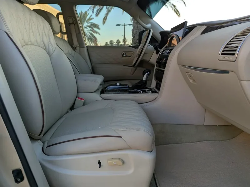 2012 Nissan Patrol SE Platinum 6 Cylinders Petrol Engine Gold Beige SUV GCC Specs