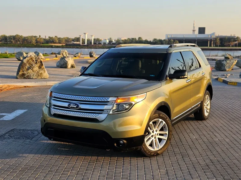 2013 Ford Explorer Base 6 Cylinders Petrol Engine Green Beige SUV GCC Specs Automatic