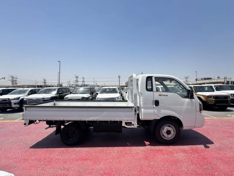 2025 Kia K4000 Single Cabin 3.0L Turbo 6 Cylinders Diesel Engine White Tan Pickup Truck