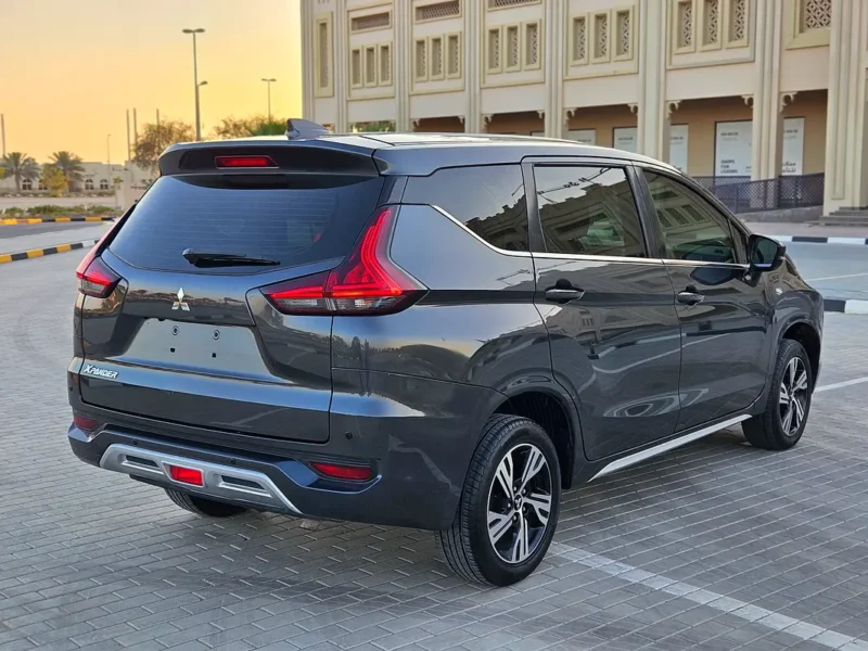 2022 Mitsubishi Xpander GLX 1.5 Litres 4 Cylinders Petrol Engine Grey Beige SUV GCC Specs