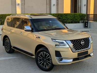 2012 Nissan Patrol SE Platinum 6 Cylinders Petrol Engine Gold Beige SUV GCC Specs