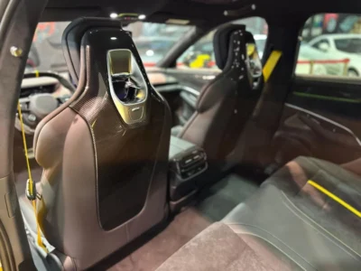 2025 XIAOMI SU7 ULTRA Electric Vehicle Yellow Black Sedan CARBON PACKAGE FULLY LOADED