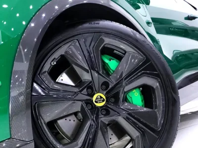 2023 Lotus Eletre R 905 HP Performance Electric SUV Green Dual-motor AWD Automatic