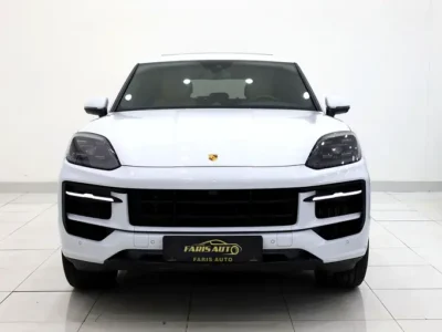 2024 Porsche Cayenne Standard 6 Cylinders Petrol Engine White Beige SUV GCC Specs