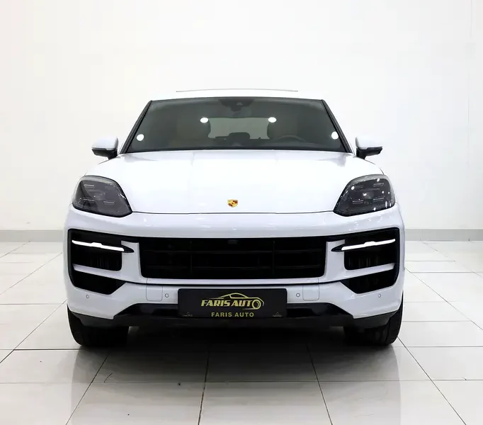 2024 Porsche Cayenne Standard 6 Cylinders Petrol Engine White Beige SUV GCC Specs