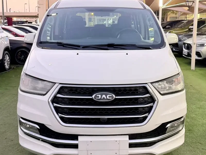 2022 JAC M4 Refine 4 Cylinders Petrol Engine White Black Van GCC Specs Automatic