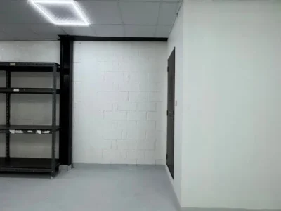 450 SQFT GROUND FLOOR WAREHOUSE WITH ATTACH WASHROOM AVAILABLE FOR RENT (BK)