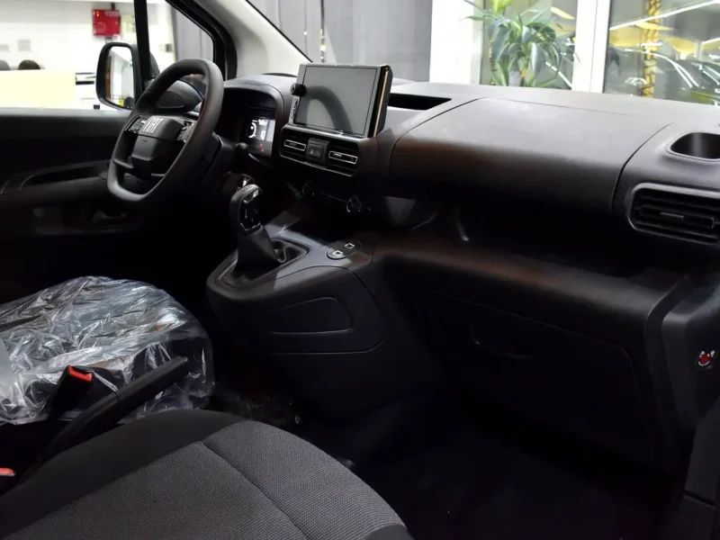 2025 Fiat Doblo Cargo VAN 4 Cylinders Diesel Engine White Black Van GCC Specs