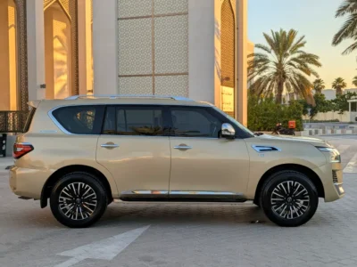 2012 Nissan Patrol SE Platinum 6 Cylinders Petrol Engine Gold Beige SUV GCC Specs