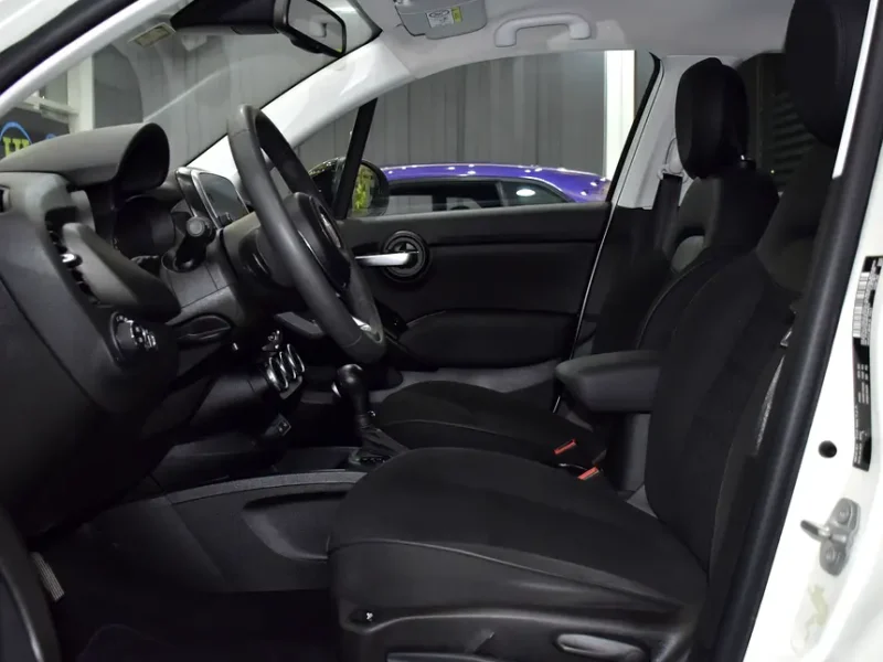 2023 Fiat 500X Lounge 4 Cylinders Petrol Engine White Black SUV GCC Specs Automatic