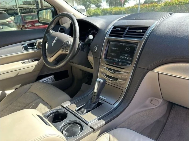 2013 Lincoln MKX PREMIUM LUXURY 3.7 Litres V6 Petrol Engine Red Beige SUV GCC Specs