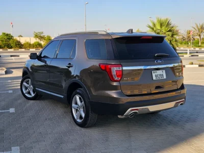 2016 Ford Explorer XLT 6 Cylinders Petrol Engine Brown Beige SUV GCC Specs Automatic
