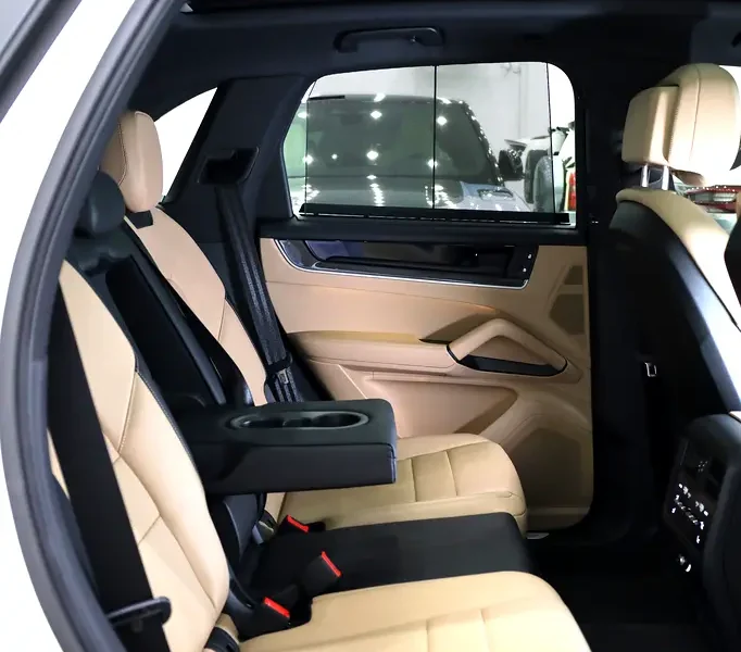 2024 Porsche Cayenne Standard 6 Cylinders Petrol Engine White Beige SUV GCC Specs