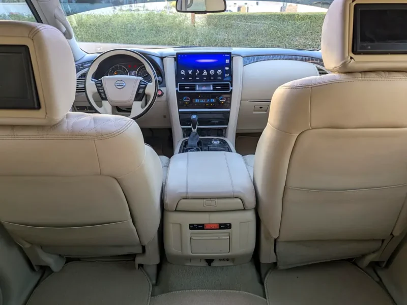 2012 Nissan Patrol SE Platinum 6 Cylinders Petrol Engine Gold Beige SUV GCC Specs