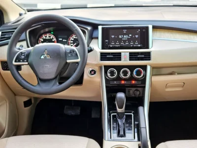 2022 Mitsubishi Xpander GLX 1.5 Litres 4 Cylinders Petrol Engine Grey Beige SUV GCC Specs