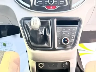 2022 JAC M4 Refine 4 Cylinders Petrol Engine White Black Van GCC Specs Automatic