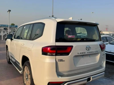 2026 Toyota Land Cruiser GXR 3.5 Litres 6 Cylinders Petrol Engine White Beige SUV GCC Specs