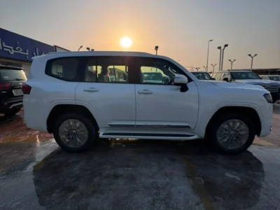 2026 Toyota Land Cruiser GXR 3.5 Litres 6 Cylinders Petrol Engine White Beige SUV GCC Specs