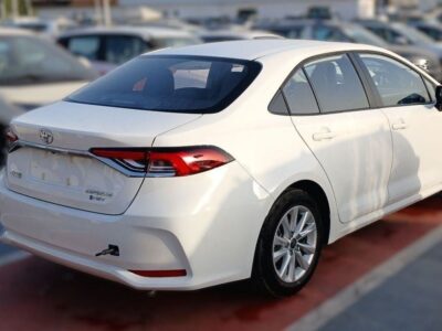 2024 Toyota Corolla XLI 1.8 Litres 4 Cylinders Petrol Engine White Black Sedan Chinese Specs