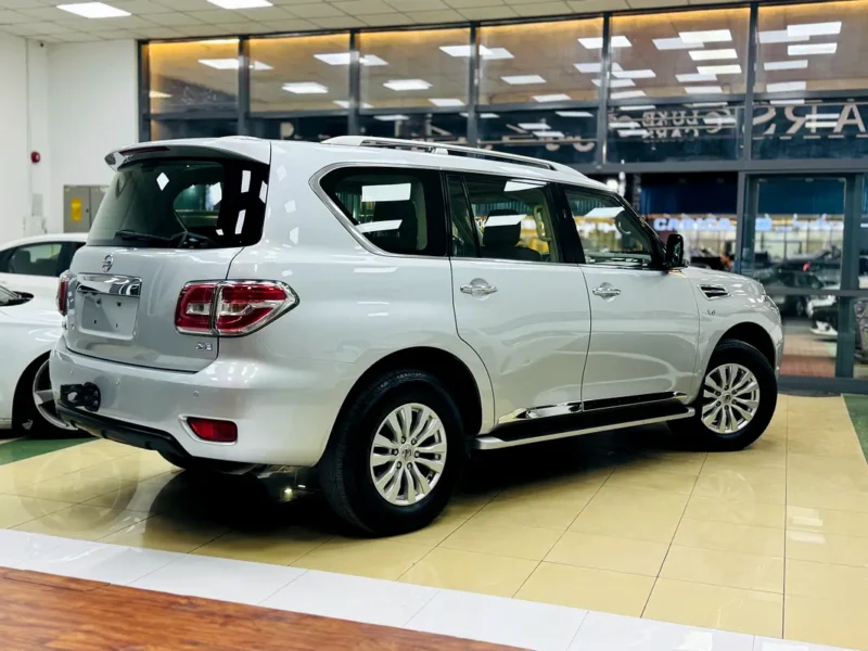 2019 Nissan Patrol SE Titanium 4.0Litres V6 Petrol Engine Silver Beige SUV GCC Specs