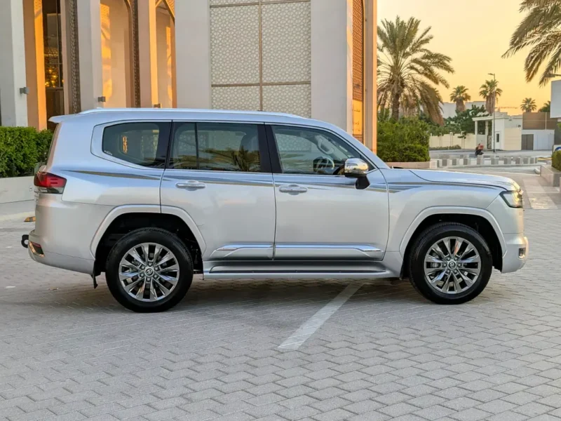 2024 Toyota Land Cruiser VXR 3.5L V6 Twin Turbo Petrol Engine Silver Beige SUV GCC Specs
