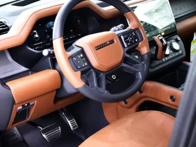 2026 Land Rover Defender 110 OCTA P635 4.4L 8 Cylinders Petrol Engine Grey Tan SUV